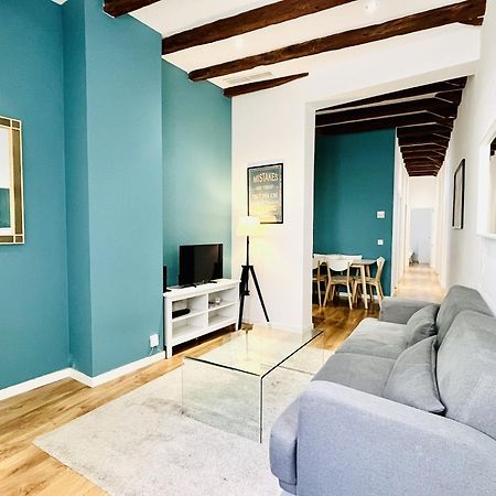 Dplace To Be - Amazing Apartments In Historic Center Madrid Luaran gambar