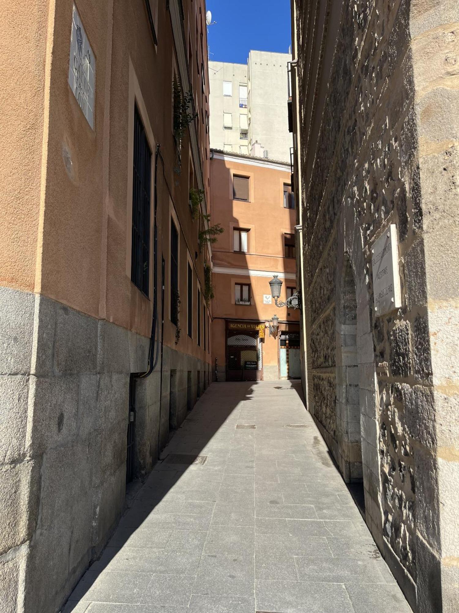 Dplace To Be - Amazing Apartments In Historic Center Madrid Luaran gambar