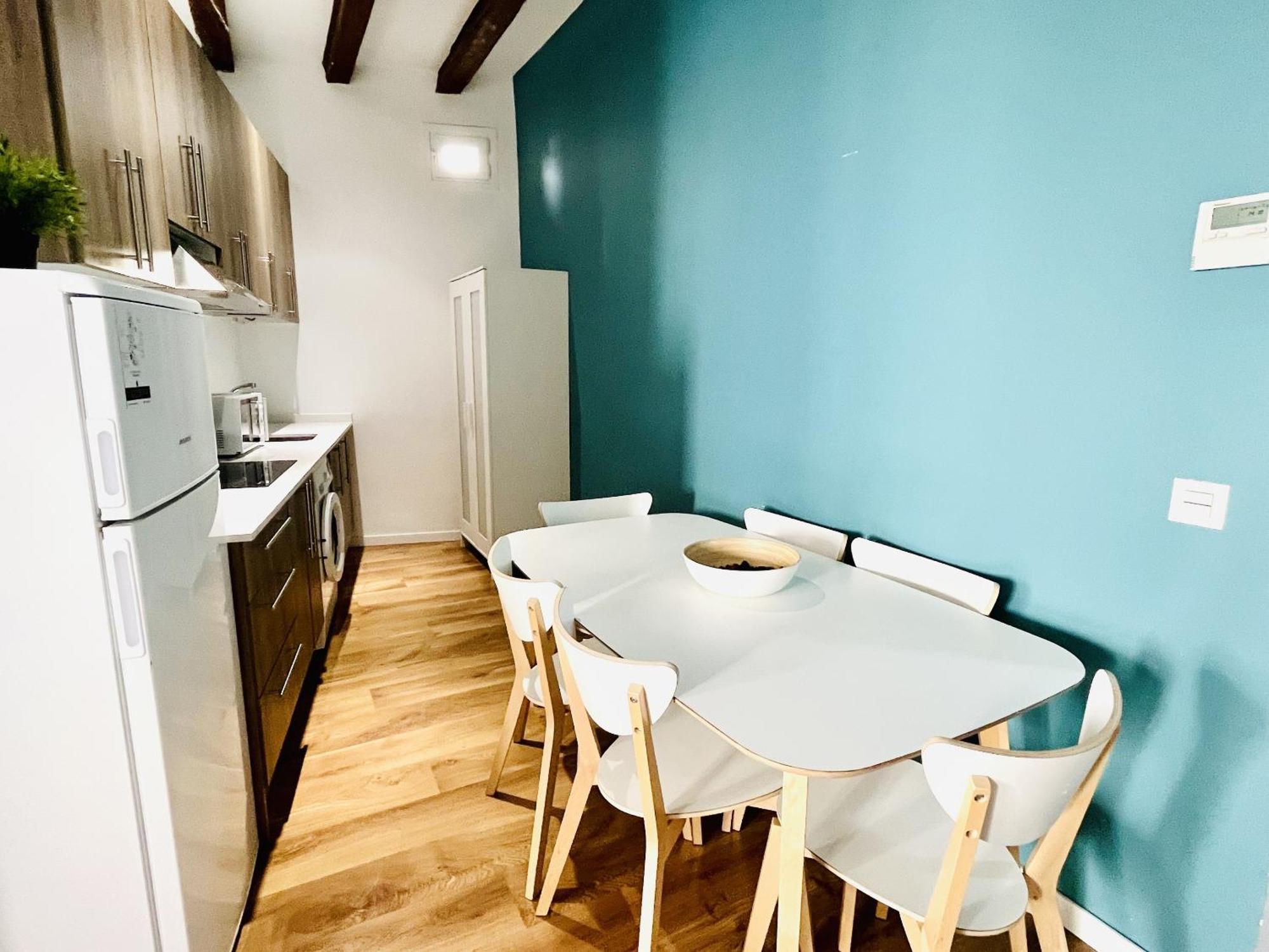 Dplace To Be - Amazing Apartments In Historic Center Madrid Bilik gambar