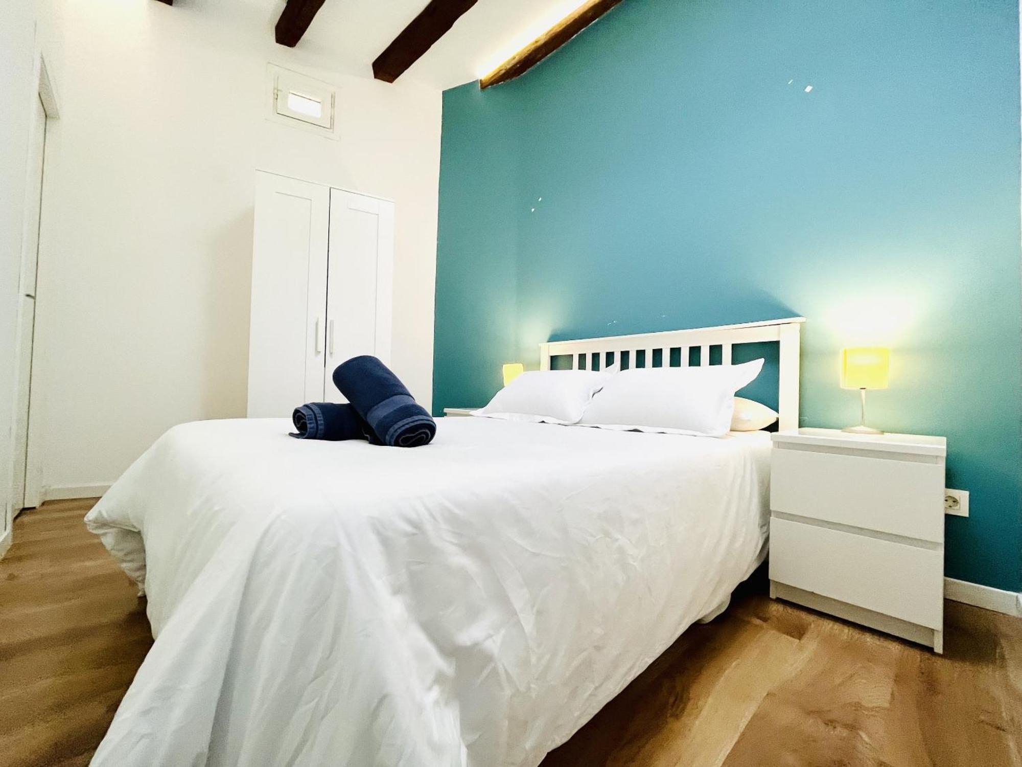 Dplace To Be - Amazing Apartments In Historic Center Madrid Luaran gambar